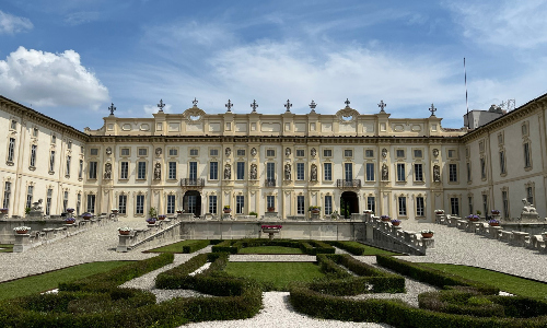 Facciata principale 555