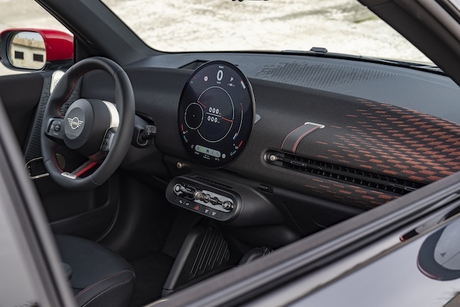 P90571696 highRes the mini john cooper
