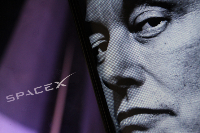 saxo spaceX